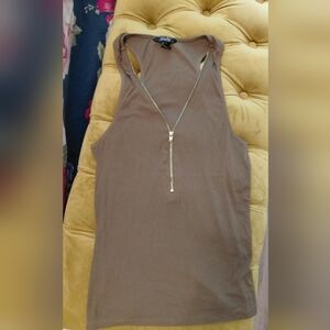 Gold Zipper Tanktop